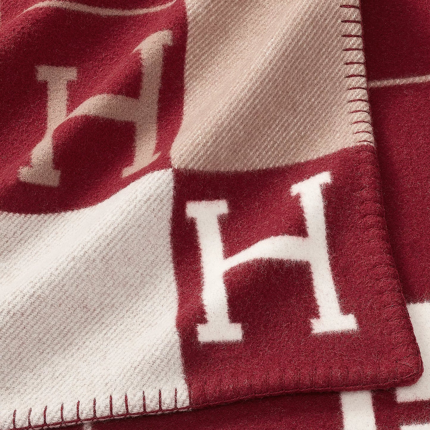 Hermès Avalon III Throw Blanket Rouge H