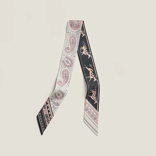Hermès Cheval de Coeur Bandana Twilly