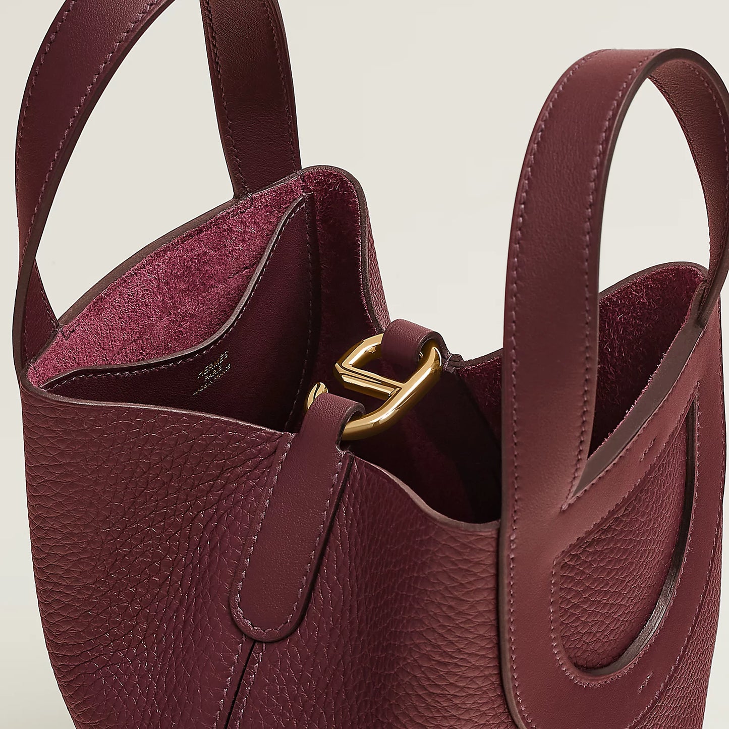 Hermès In The Loop 18 Bag Rouge H