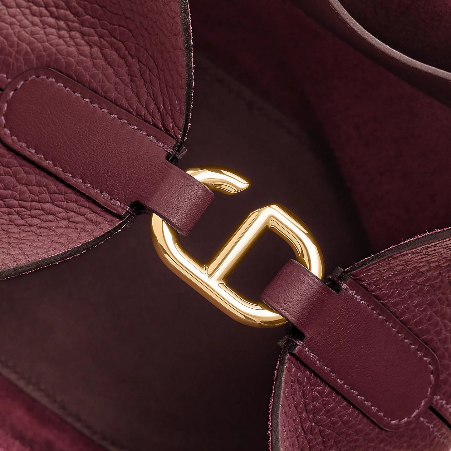 Hermès In The Loop 18 Bag Rouge H